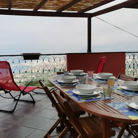 Terrazza Eugenia בית נופש לאווניה